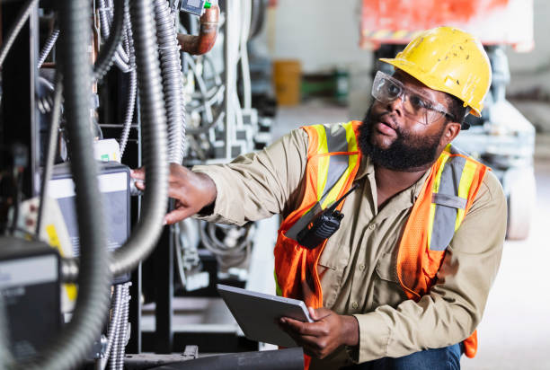 Best Licensed Electrician  in Newport Beach, CA
